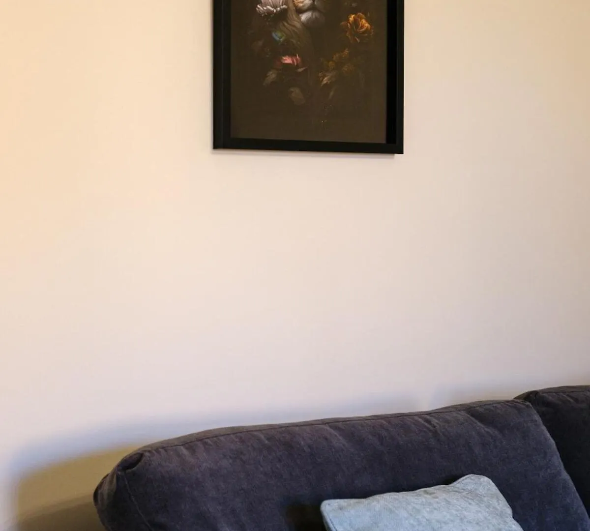 Modern Comfort In Old 애버딘 아파트
